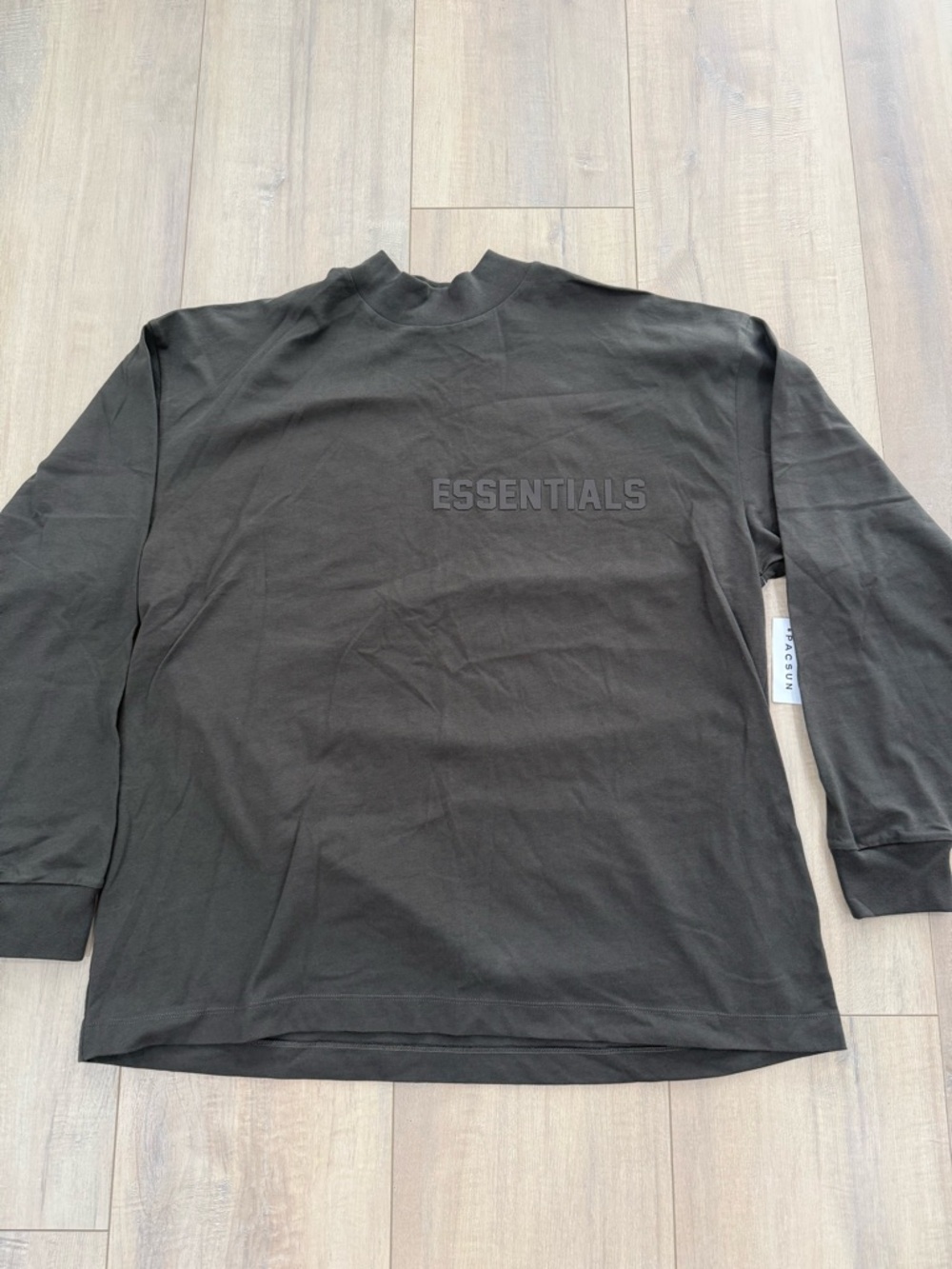 Fear of God ESSENTIALS Long Sleeve Tee